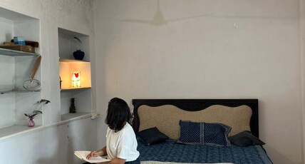Pottery Delight Room Type - Room Indigo