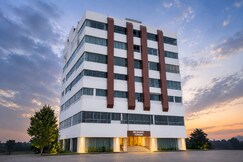 Hotel Ostria - Near Surat Railway Station