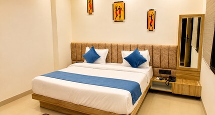 Hotel Indore Inn Room Type - Premium Room