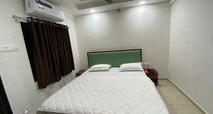 Hotel Rajdhani Room Type - Deluxe Room