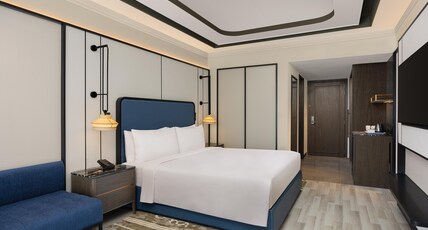 DoubleTree by Hilton Bengaluru Airport Room Type - King Executive Room