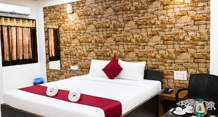 Hotel Sukh Sagar Room Type - Royal Double Bed Ac Room Hotel Sukh Sagar Room Type - Royal Double Bed Ac Room