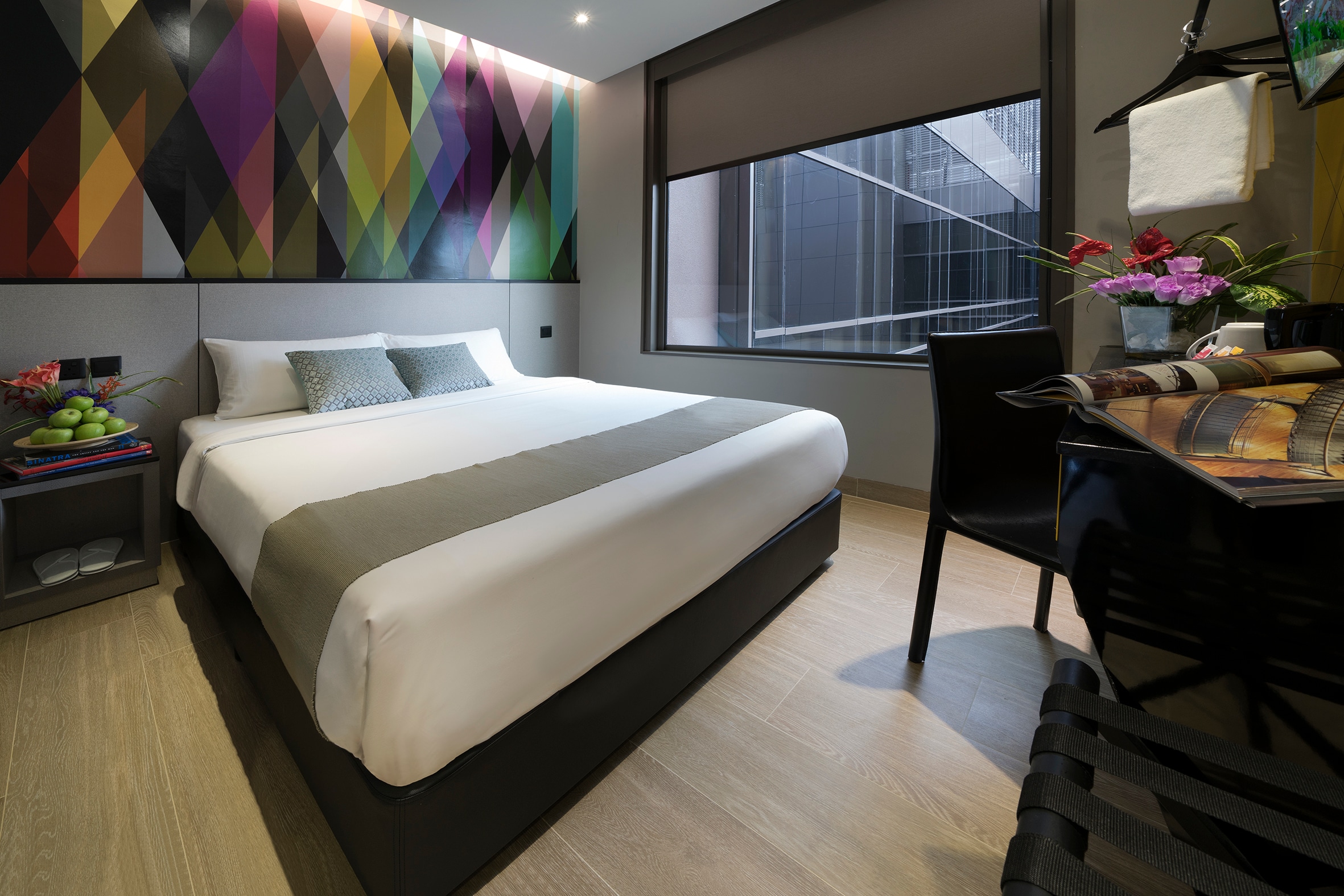 Hotel Mi Bencoolen - Tap to explore photos