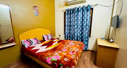 Hotel Anand Kunj Room Type - Deluxe Room