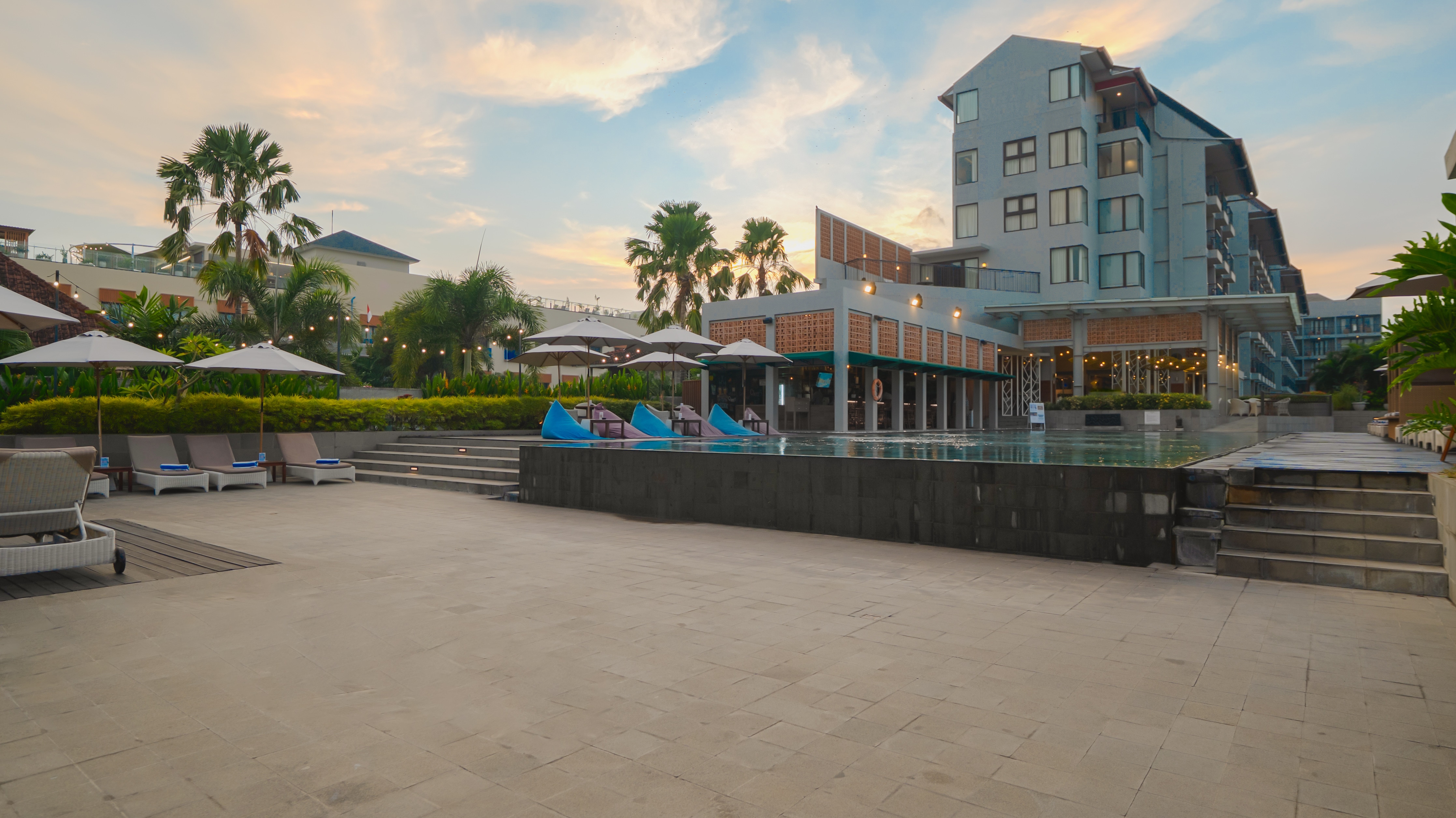 Eastin Ashta Resort Canggu - Tap to explore photos