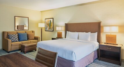 El Conquistador Tucson, A Hilton Resort Room Type - 1 KING BED