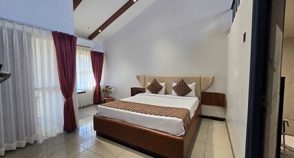 Cotton County Club and Resort Room Type - DELUXE ROOM