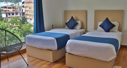 The Blue Jay Hostel Room Type - Deluxe Twin Room