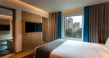 Holiday Inn Express & Suites, OMR Bengaluru Room Type - 1 Queen Bed Suite Kitchenette Bathtub & Free Breakfast Holiday Inn Express & Suites, OMR Bengaluru Room Type - 1 Queen Bed Suite Kitchenette Bathtub & Free Breakfast