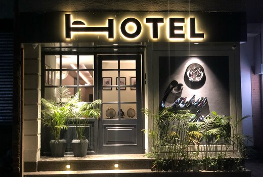HOTEL CASA INN