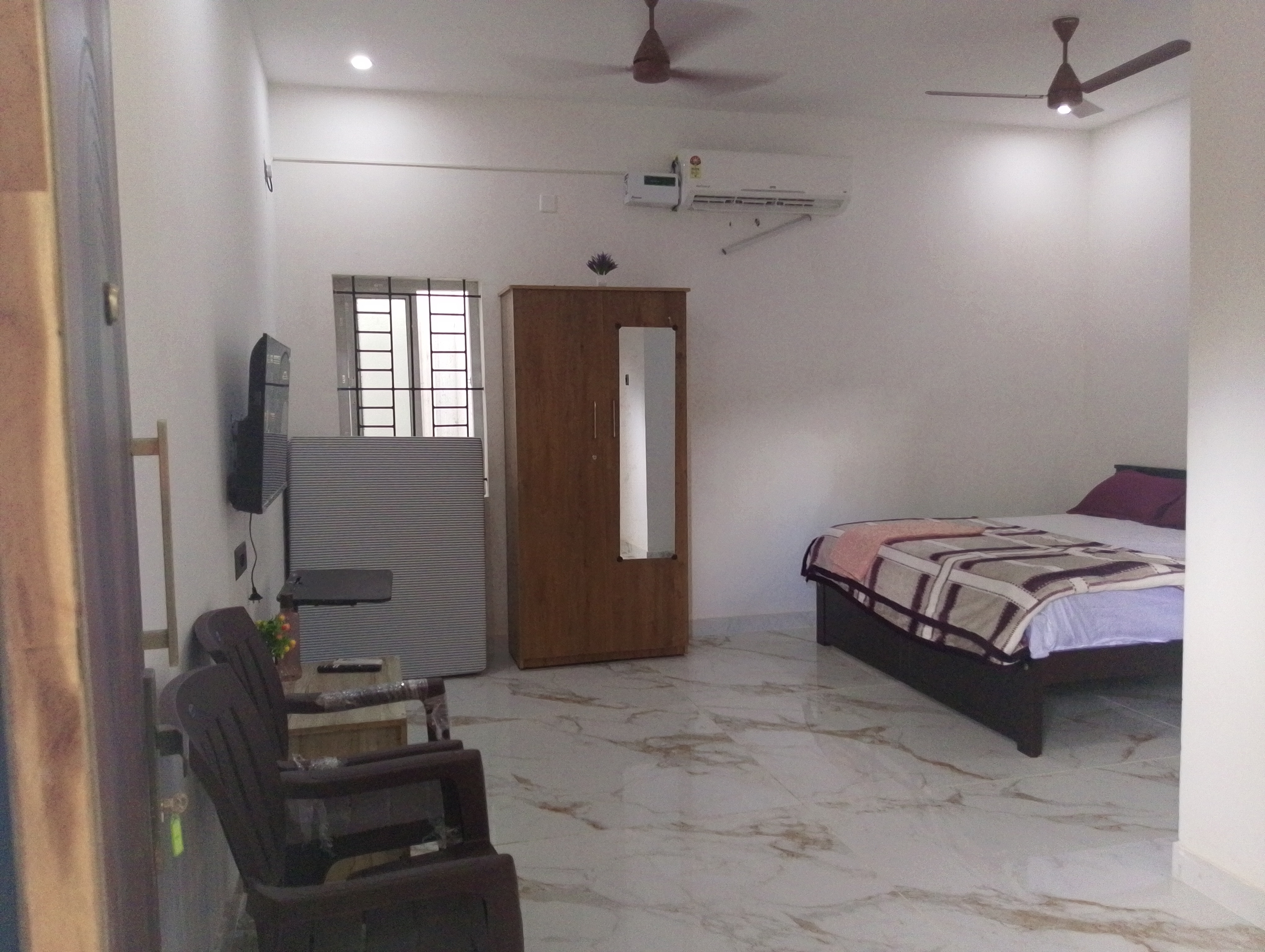 Tanvi Residency - Tap to explore photos