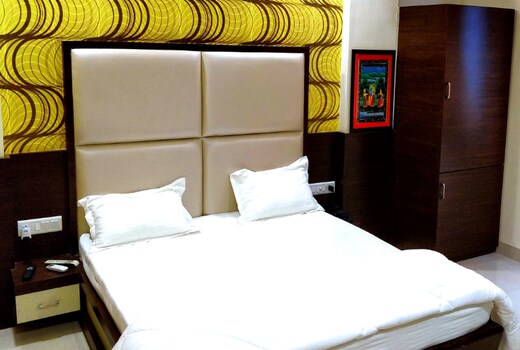 Lijoy Hotel and Restra