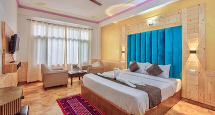 Hotel Day Night - Near Mall Road Room Type - Deluxe Room Hotel Day Night - Near Mall Road Room Type - Deluxe Room