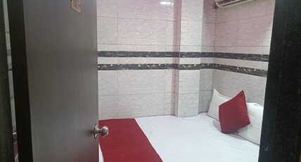 Hotel CU Room Type - Deluxe Ac