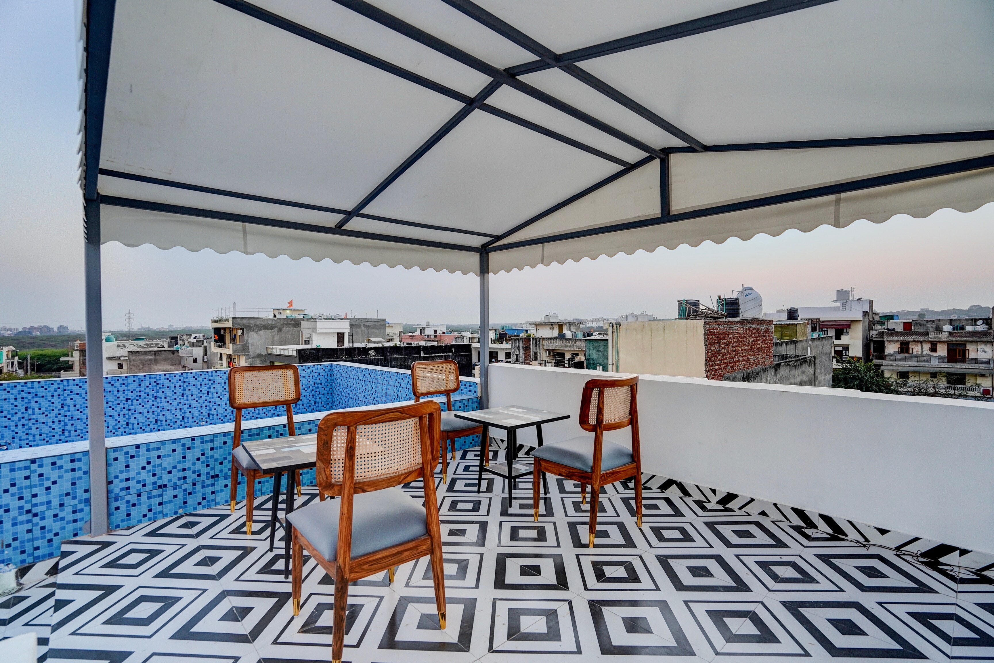 Hotel O Premium Rooms - Tap to explore photos