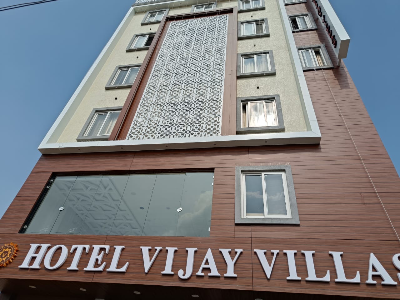 Hotel Vijay Villas - Tap to explore photos
