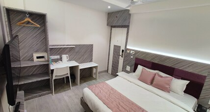 Hotel Pritam  Room Type - Deluxe