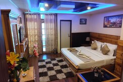 Pradhan hotel Mirik