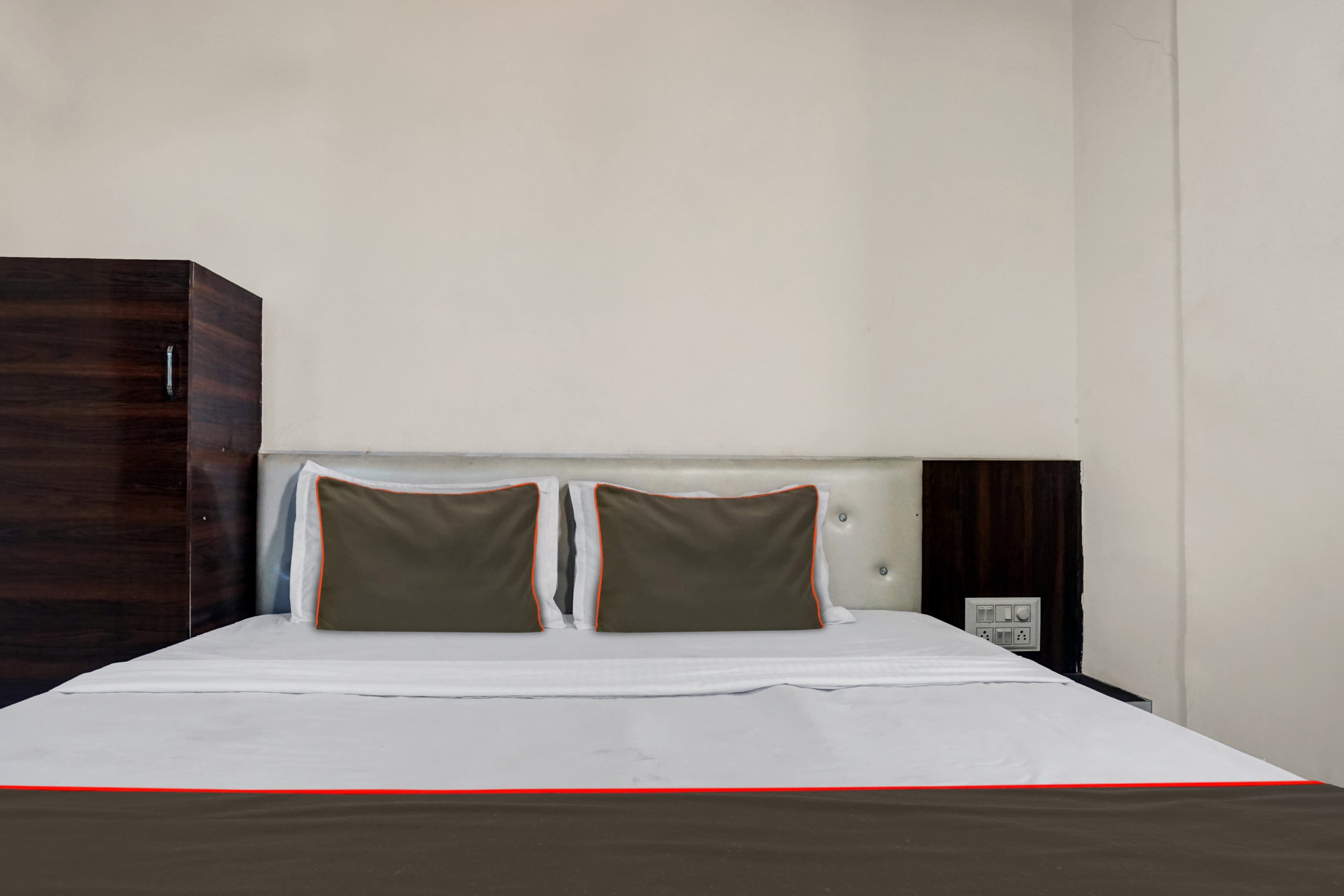 Hotel O Aachal Hotel & Lodging - Tap to explore photos