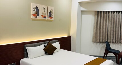 Kashi Inn Room Type - Super Deluxe Room