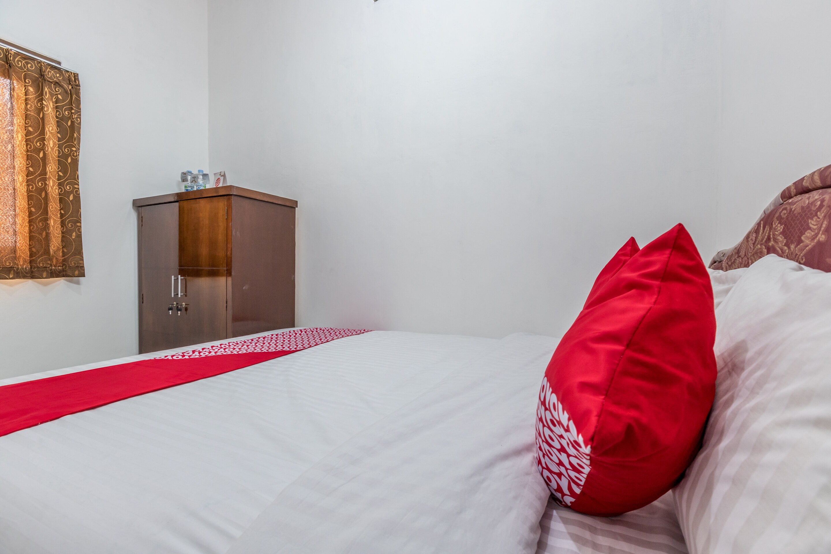 Hotel O Kost Arie 1 - Tap to explore photos