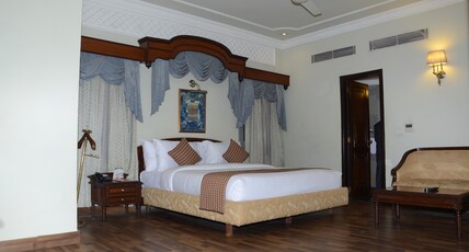 Hotel Arya Room Type - Suite Room