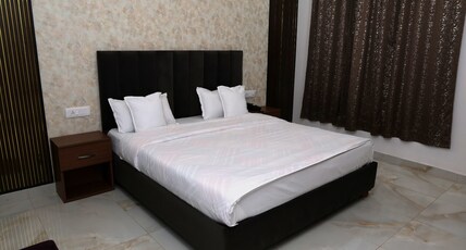 HOTEL MAURYA GREENS Room Type - STANDARD