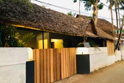 Kiran's Cliff Cottage | 2min walk to Varkala Beach