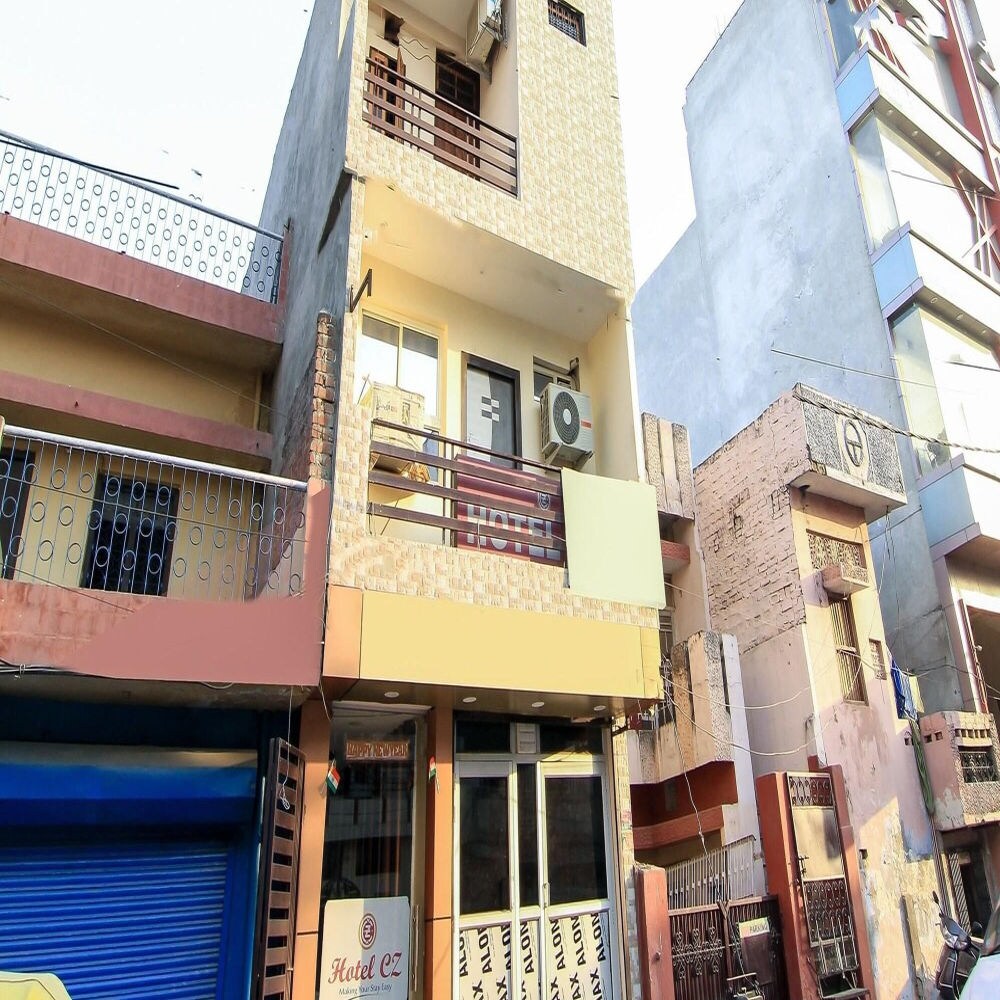 Hotel CZ - Tap to explore photos