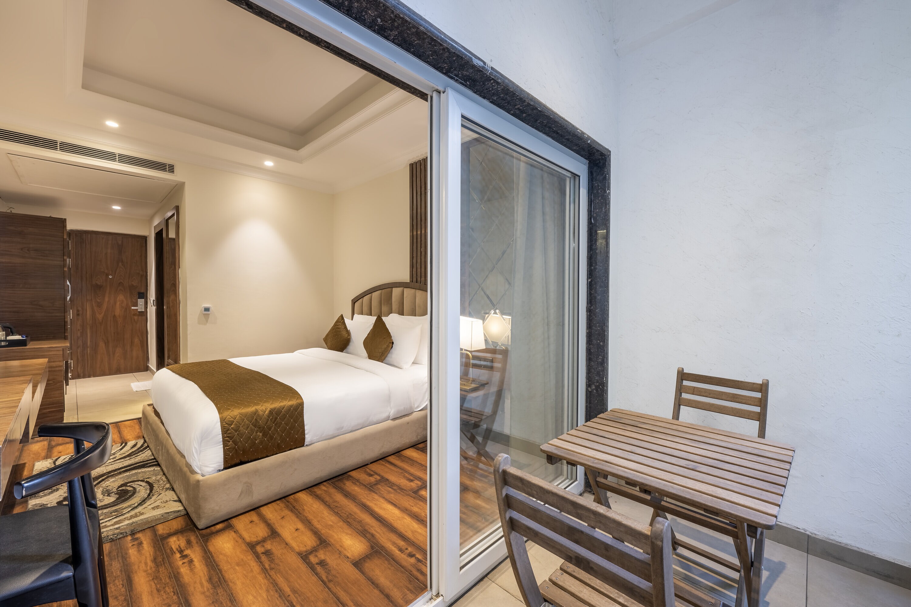 Echor Baris Resort Mussoorie - Tap to explore photos