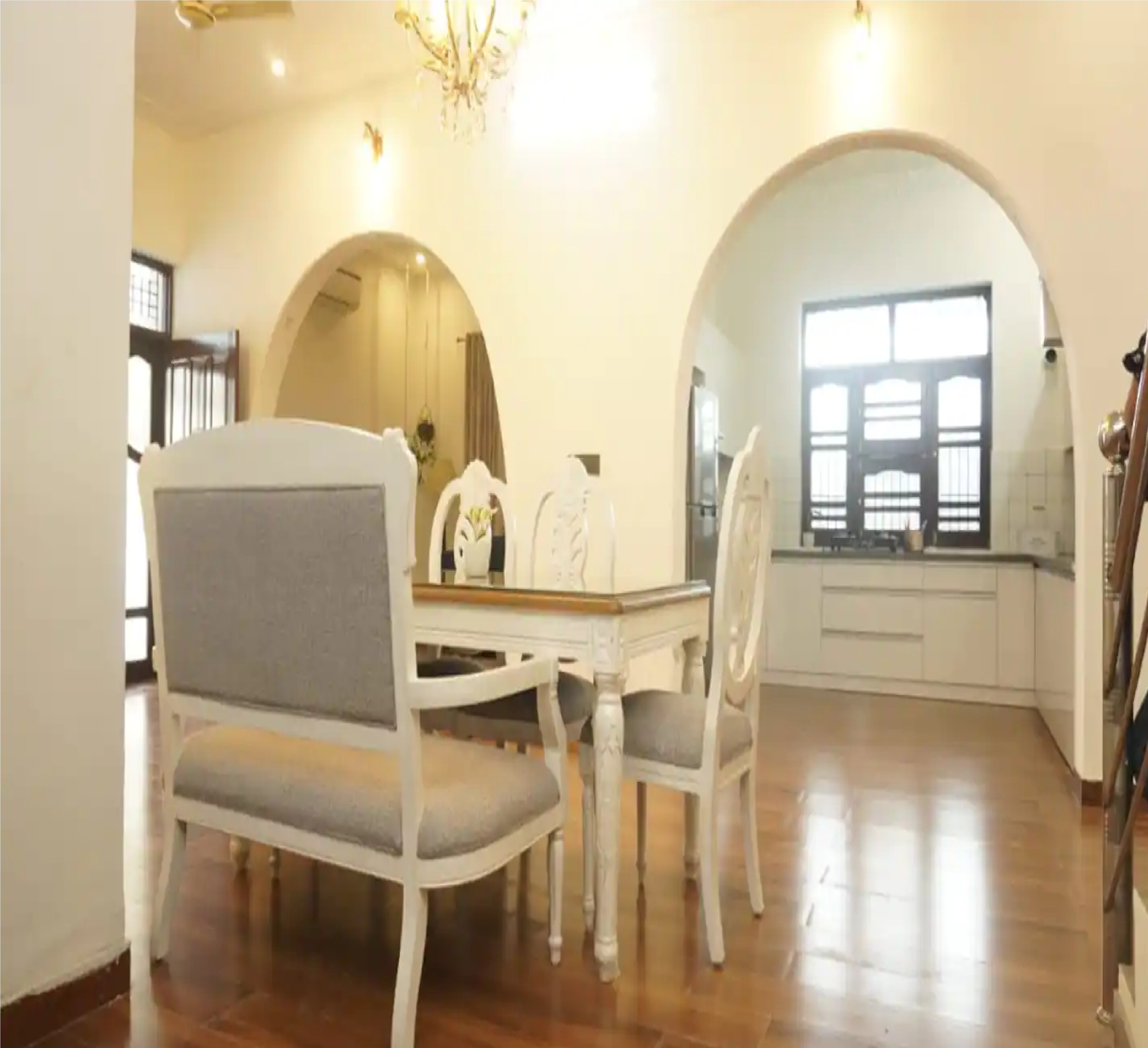 Brightwood Villa - Tap to explore photos