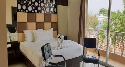 Ishwar Nain Hotel Room Type - Super Deluxe Room