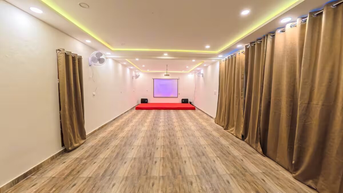 Sukis Suites | 4BHK Apartment - Tap to explore photos