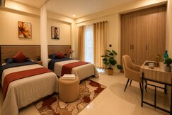 C Suites Maclean