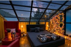 XTSY Traveller's Hostel and Rooms