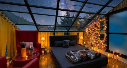 XTSY Traveller's Hostel Room Type - Panorama Glass En-suite by XTSY