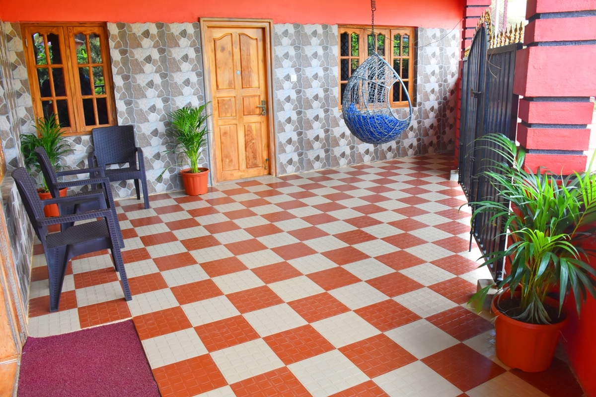 Holidayincoorg Royal Mansion - Tap to explore photos
