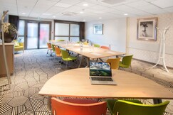 ibis Styles Clermont-Ferrand Le Br
