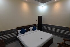 Geetanshi palace