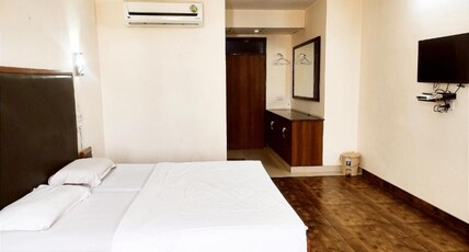 HOTEL INTERNATIONAL Room Type - Deluxe Family Room