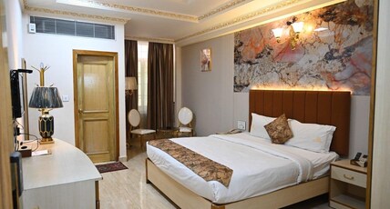 Hotel Galaxy Grand Room Type - Deluxe