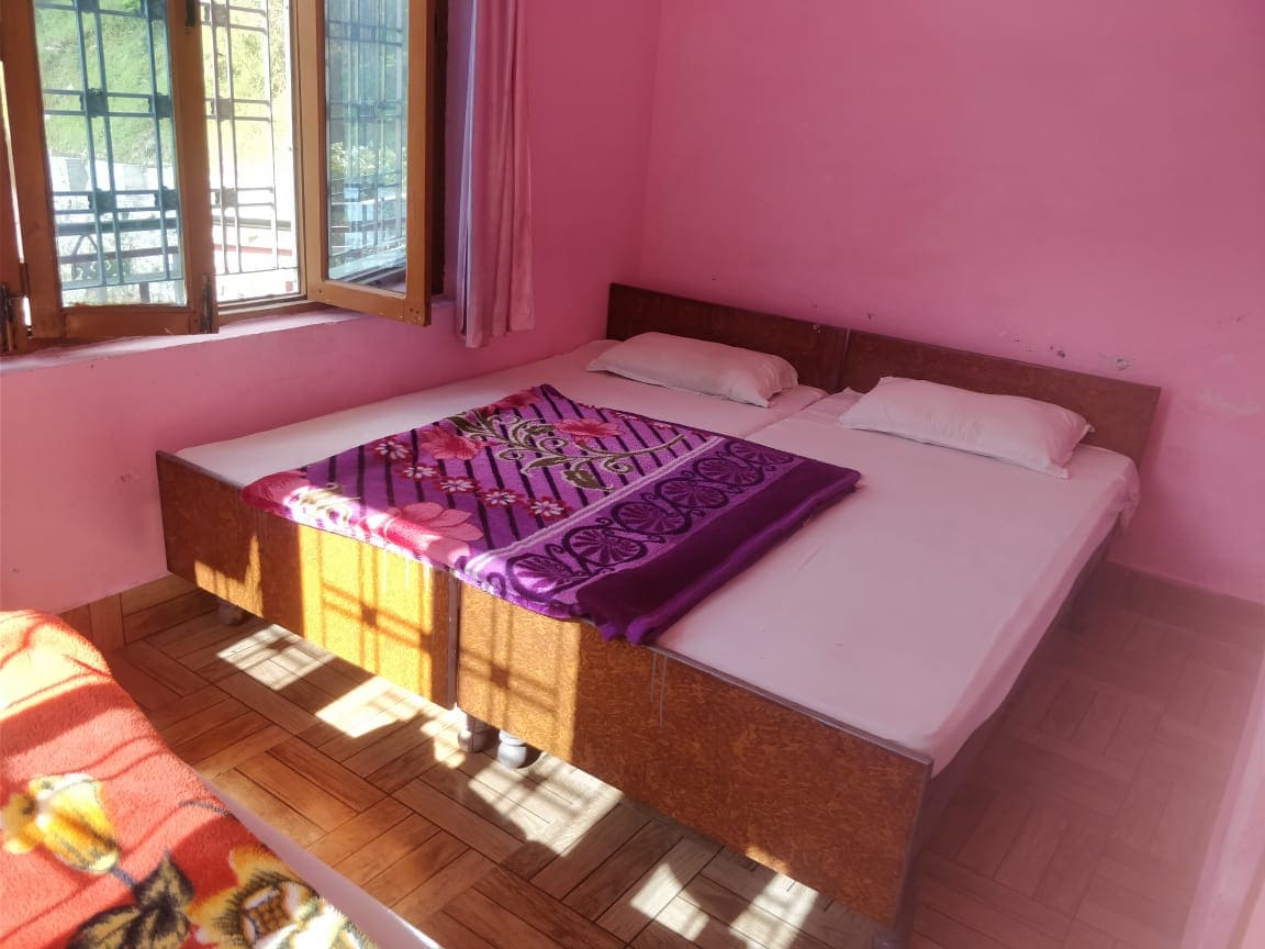 Hotel Shree Kashi Vishwanath - Tap to explore photos