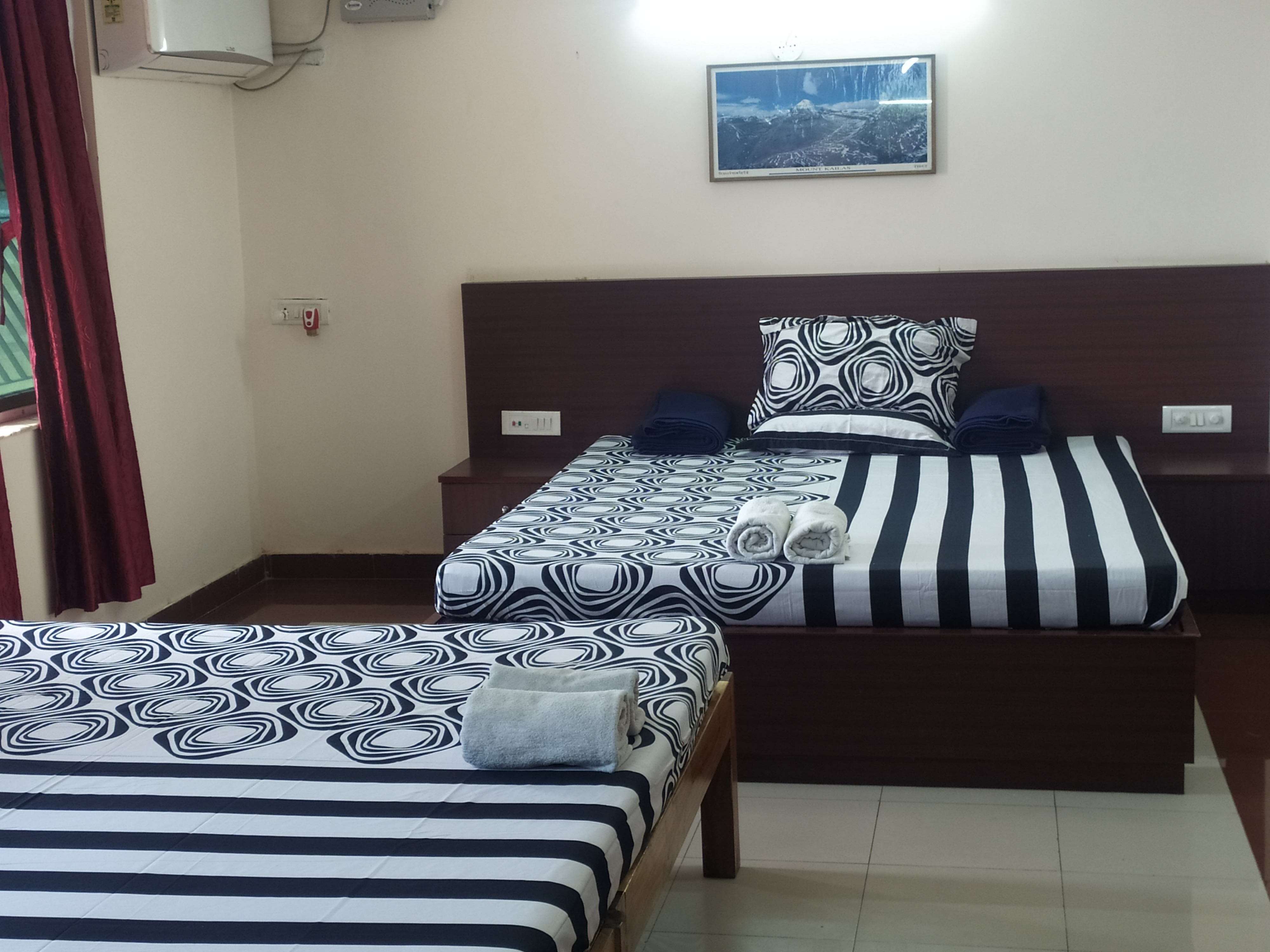 Harapriya House I Rooms & Caretaker - Tap to explore photos