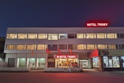 Tridev Hotel
