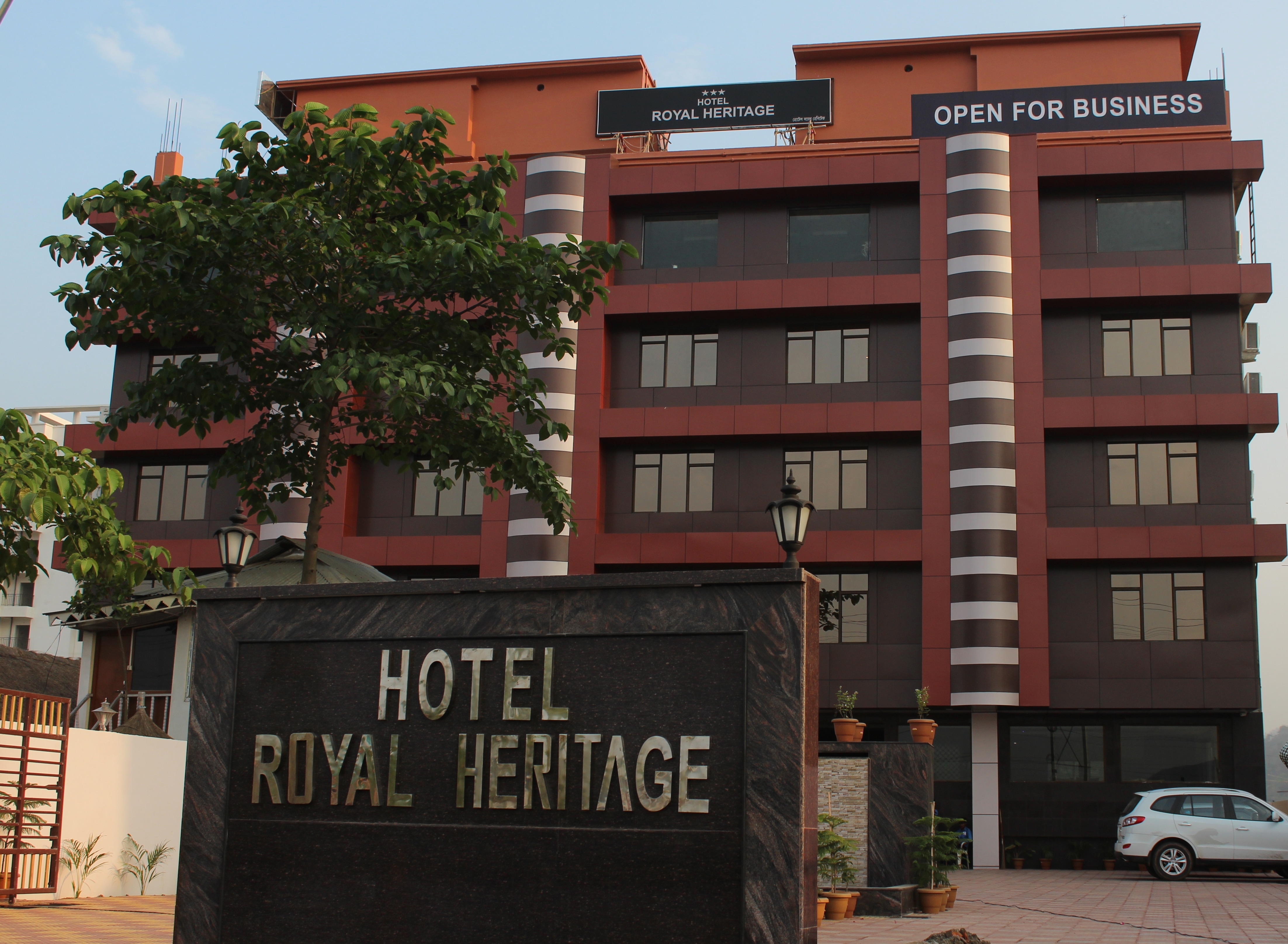 HOTEL ROYAL HERITAGE - Tap to explore photos