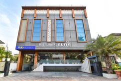 FabHotel Prime Royal Elite