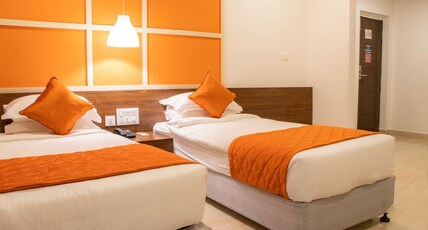 Y C GRAND Room Type - Executive Twin Bed