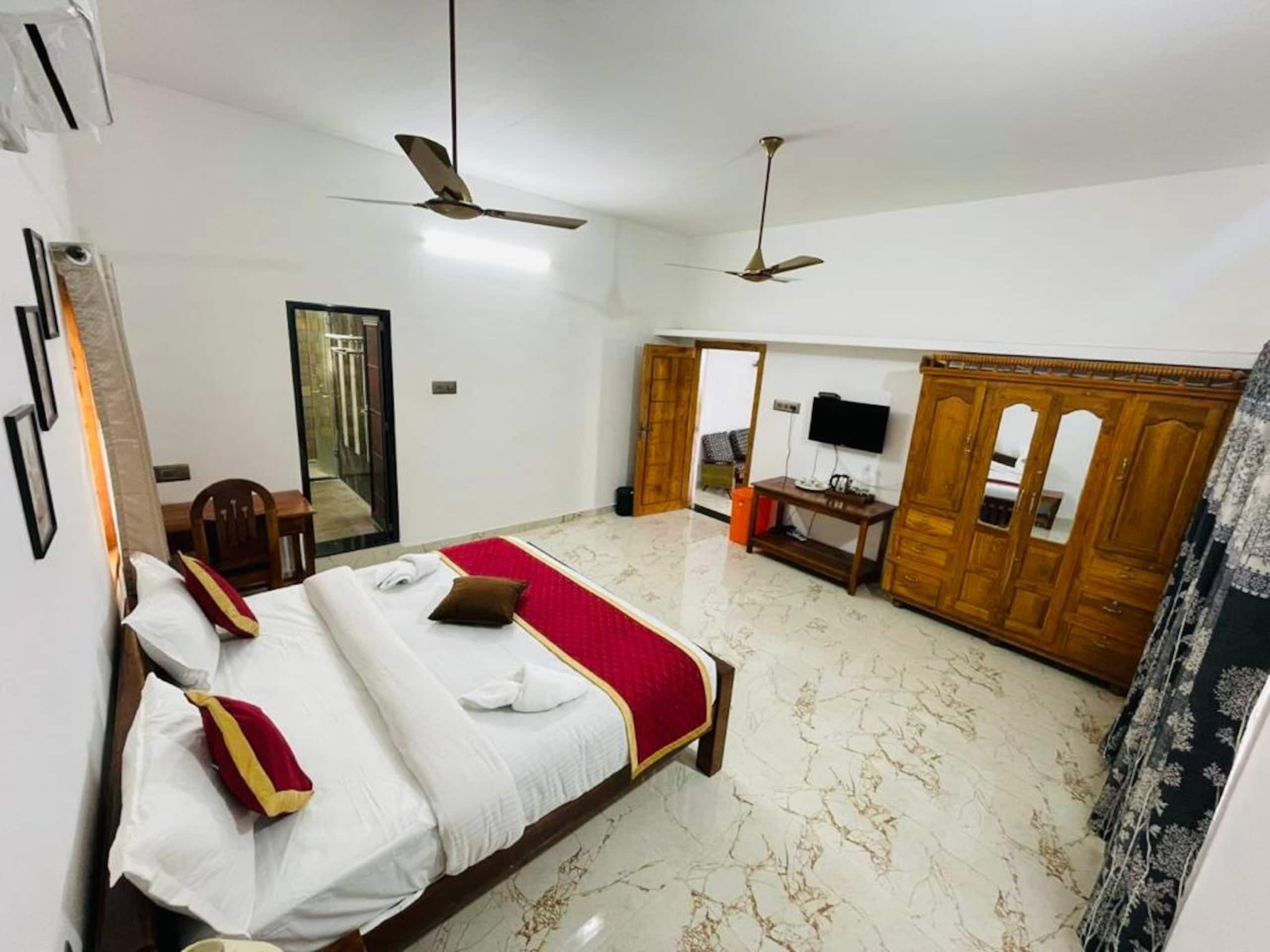 White Home Stay - 10Min Walk To Kanyakumari Beach - Tap to explore photos