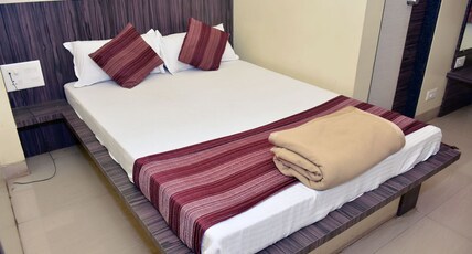 Hotel Shriniwas Executive Room Type - Silver Room