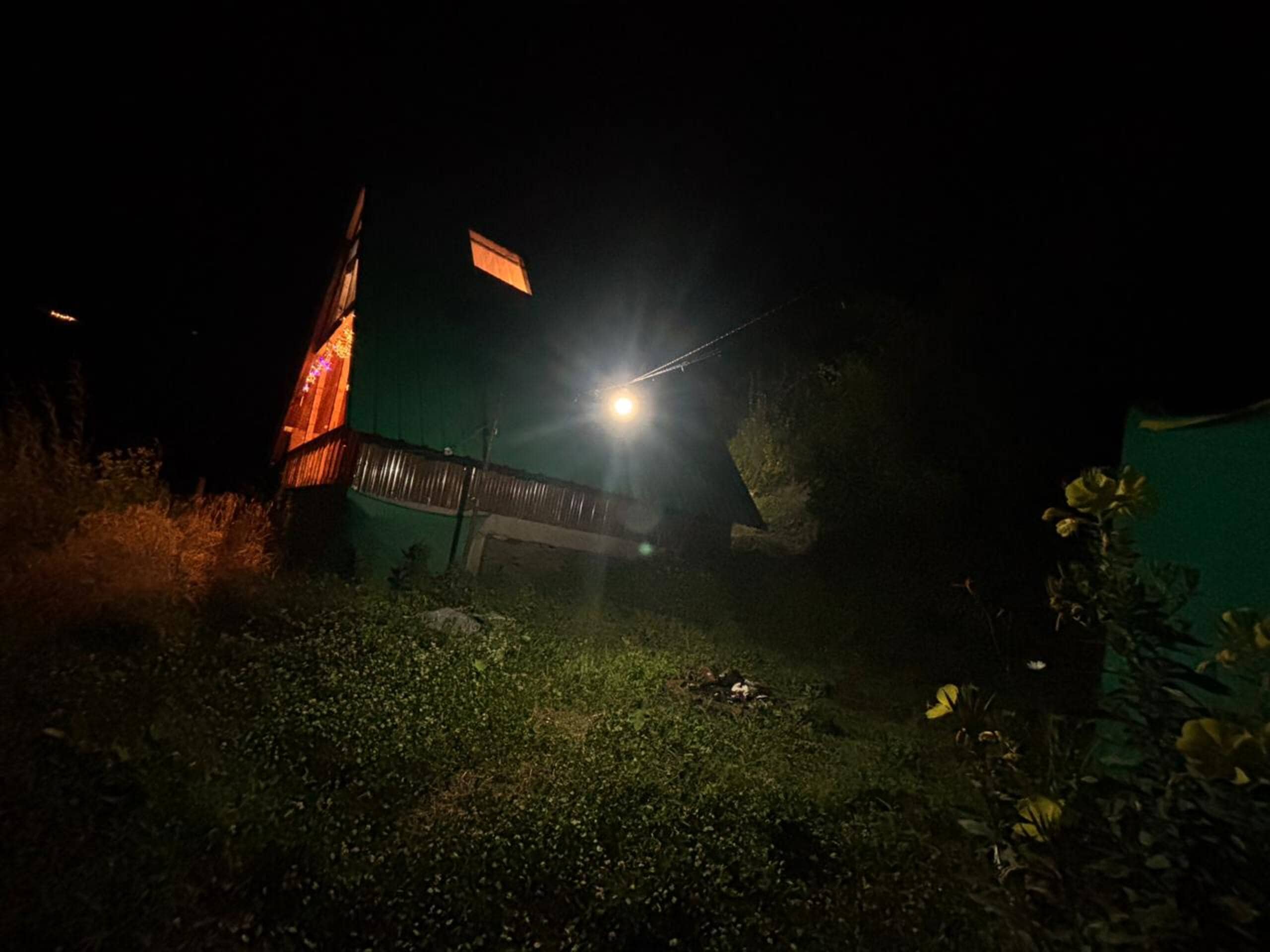 the himalayan shadow cottage jibhi - Tap to explore photos